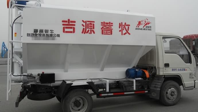 3吨散装饲料运输车 3吨散装饲料运输车