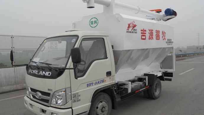 场内散装饲料运输车 场内散装饲料运输车